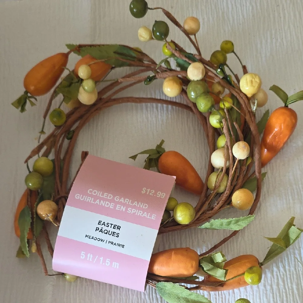 Easter Meadow Coiled Garland with Orange Carrots and Green Berries